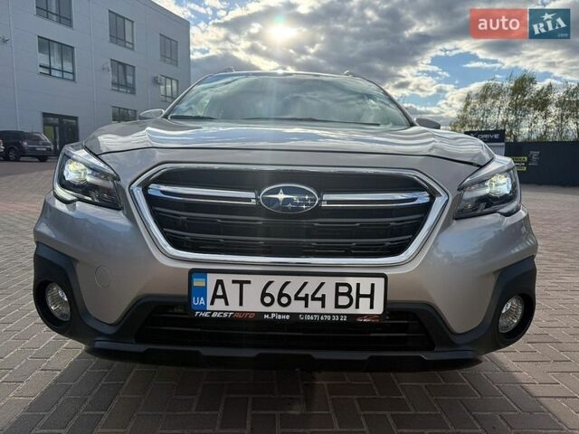 Серый Субару Аутбек, объемом двигателя 3.63 л и пробегом 72 тыс. км за 22899 $, фото 3 на Automoto.ua