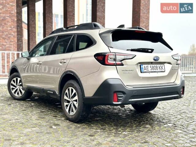 Серый Субару Аутбек, объемом двигателя 2.5 л и пробегом 180 тыс. км за 17900 $, фото 13 на Automoto.ua