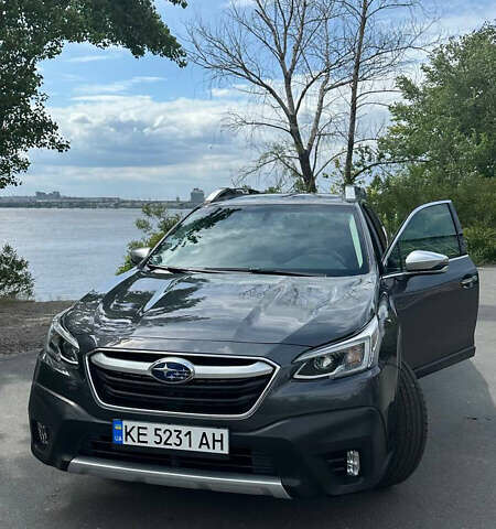 Серый Субару Аутбек, объемом двигателя 2.39 л и пробегом 57 тыс. км за 33500 $, фото 1 на Automoto.ua