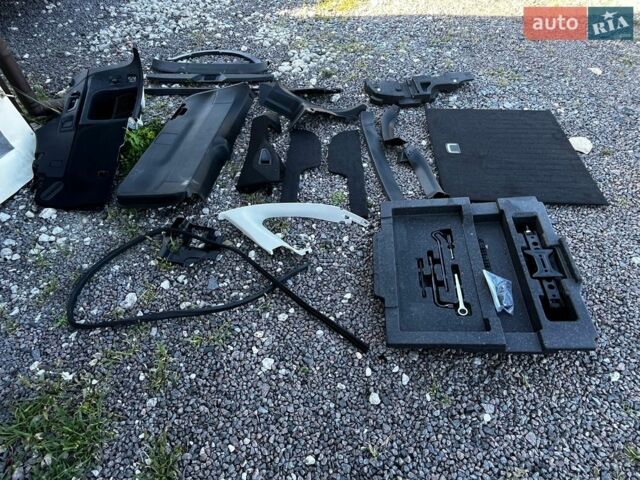 Серый Субару Аутбек, объемом двигателя 2.5 л и пробегом 140 тыс. км за 12900 $, фото 37 на Automoto.ua