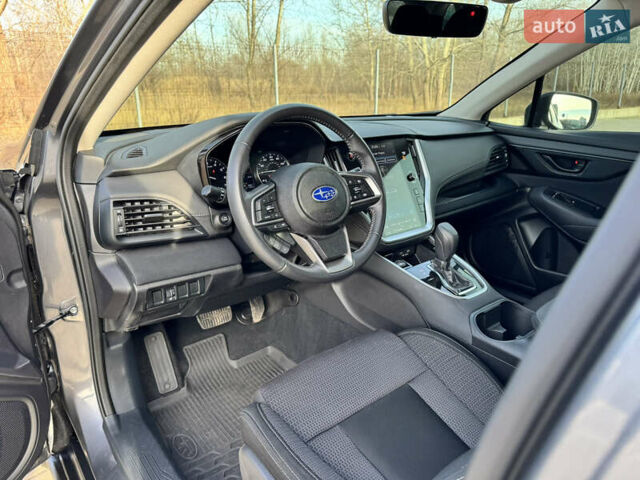 Серый Субару Аутбек, объемом двигателя 2.5 л и пробегом 31 тыс. км за 19900 $, фото 18 на Automoto.ua
