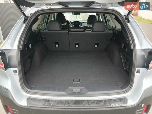 Серый Субару Аутбек, объемом двигателя 2.5 л и пробегом 29 тыс. км за 24500 $, фото 7 на Automoto.ua