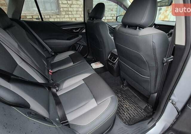 Сірий Субару Аутбек, об'ємом двигуна 2.39 л та пробігом 47 тис. км за 25700 $, фото 7 на Automoto.ua