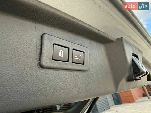 Сірий Субару Аутбек, об'ємом двигуна 2.5 л та пробігом 30 тис. км за 25800 $, фото 31 на Automoto.ua