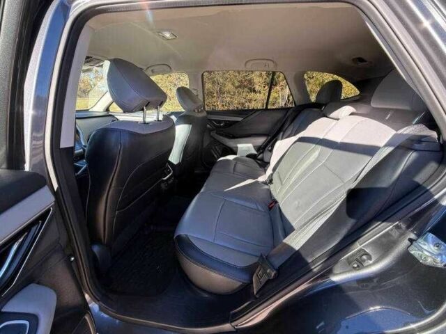 Сірий Субару Аутбек, об'ємом двигуна 2.5 л та пробігом 32 тис. км за 7800 $, фото 6 на Automoto.ua