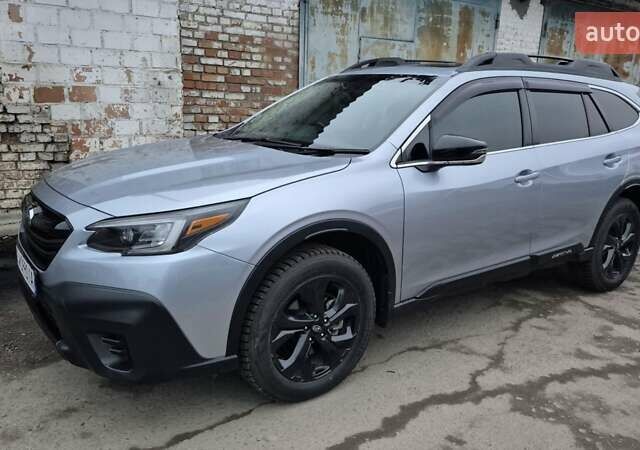 Сірий Субару Аутбек, об'ємом двигуна 2.39 л та пробігом 47 тис. км за 25700 $, фото 1 на Automoto.ua