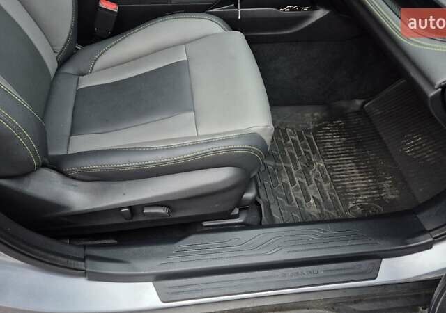 Сірий Субару Аутбек, об'ємом двигуна 2.39 л та пробігом 47 тис. км за 25700 $, фото 5 на Automoto.ua