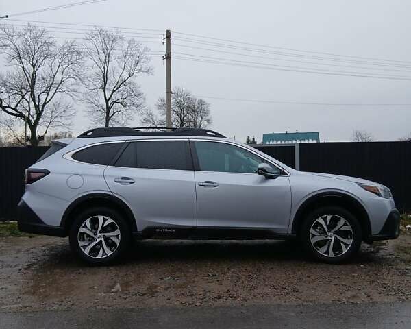 Серый Субару Аутбек, объемом двигателя 2.5 л и пробегом 29 тыс. км за 24500 $, фото 2 на Automoto.ua