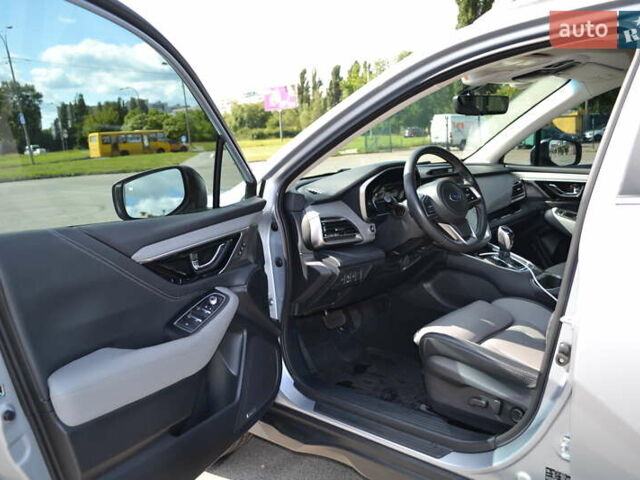 Сірий Субару Аутбек, об'ємом двигуна 2.5 л та пробігом 64 тис. км за 27900 $, фото 13 на Automoto.ua