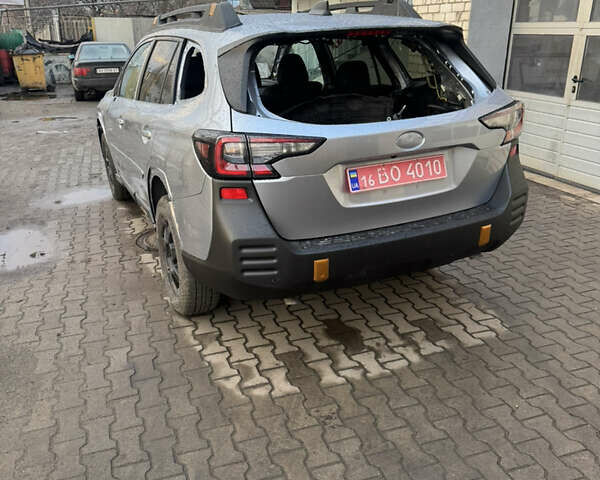 Серый Субару Аутбек, объемом двигателя 2.4 л и пробегом 50 тыс. км за 16000 $, фото 4 на Automoto.ua