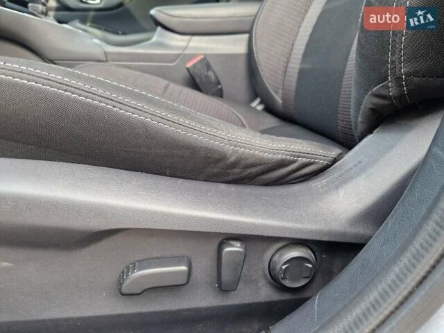 Серый Субару Аутбек, объемом двигателя 2.5 л и пробегом 68 тыс. км за 22900 $, фото 16 на Automoto.ua