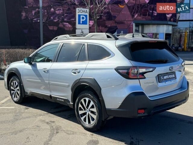 Сірий Субару Аутбек, об'ємом двигуна 2.5 л та пробігом 32 тис. км за 28490 $, фото 4 на Automoto.ua