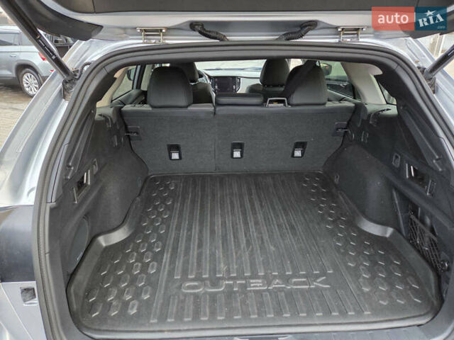 Сірий Субару Аутбек, об'ємом двигуна 2.5 л та пробігом 13 тис. км за 25800 $, фото 14 на Automoto.ua