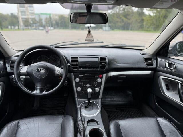 Серый Субару Аутбек, объемом двигателя 2.5 л и пробегом 300 тыс. км за 4700 $, фото 10 на Automoto.ua