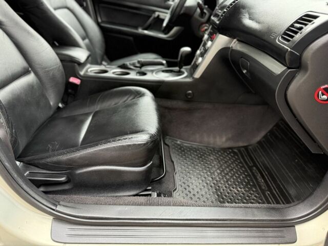 Серый Субару Аутбек, объемом двигателя 2.5 л и пробегом 300 тыс. км за 4700 $, фото 19 на Automoto.ua