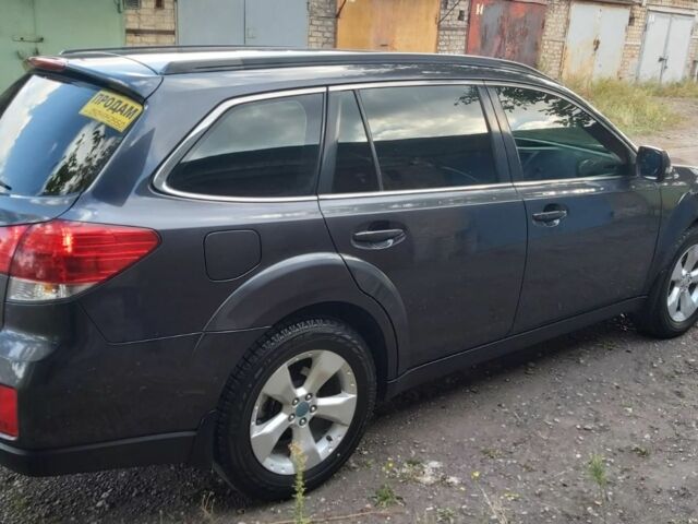 Сірий Субару Аутбек, об'ємом двигуна 2 л та пробігом 256 тис. км за 9500 $, фото 3 на Automoto.ua