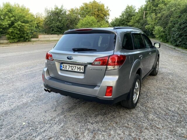 Серый Субару Аутбек, объемом двигателя 2.5 л и пробегом 170 тыс. км за 10500 $, фото 1 на Automoto.ua