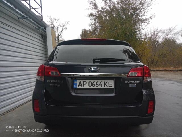 Сірий Субару Аутбек, об'ємом двигуна 2 л та пробігом 232 тис. км за 11000 $, фото 5 на Automoto.ua