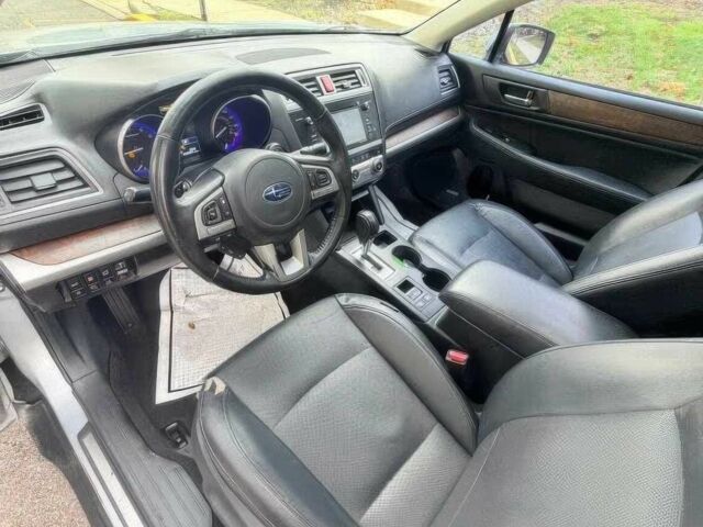 Серый Субару Аутбек, объемом двигателя 3.6 л и пробегом 73 тыс. км за 11000 $, фото 7 на Automoto.ua