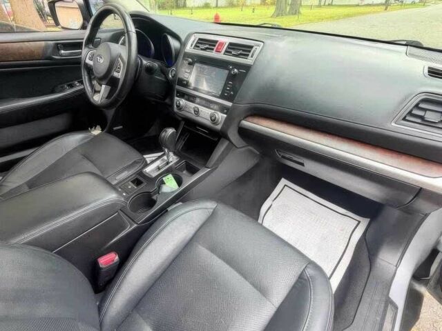 Серый Субару Аутбек, объемом двигателя 3.6 л и пробегом 73 тыс. км за 11000 $, фото 9 на Automoto.ua