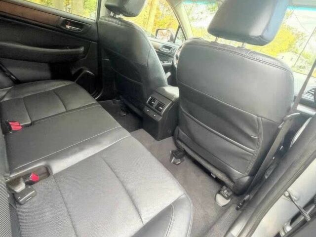 Серый Субару Аутбек, объемом двигателя 3.6 л и пробегом 73 тыс. км за 11000 $, фото 11 на Automoto.ua