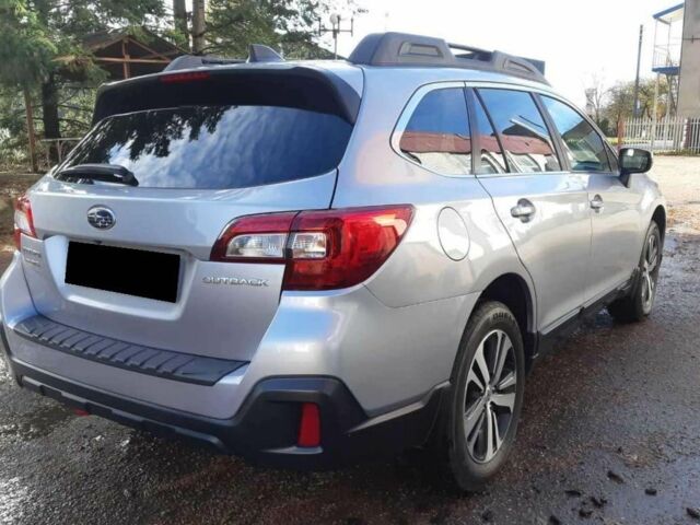 Серый Субару Аутбек, объемом двигателя 2.5 л и пробегом 107 тыс. км за 11500 $, фото 3 на Automoto.ua