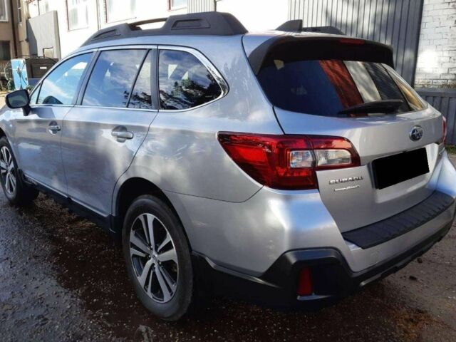 Серый Субару Аутбек, объемом двигателя 2.5 л и пробегом 107 тыс. км за 11500 $, фото 2 на Automoto.ua
