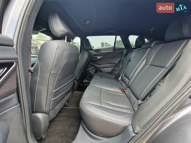Сірий Субару Аутбек, об'ємом двигуна 2.4 л та пробігом 27 тис. км за 34500 $, фото 35 на Automoto.ua