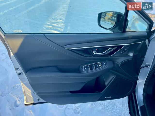 Сірий Субару Аутбек, об'ємом двигуна 2.5 л та пробігом 29 тис. км за 31500 $, фото 39 на Automoto.ua