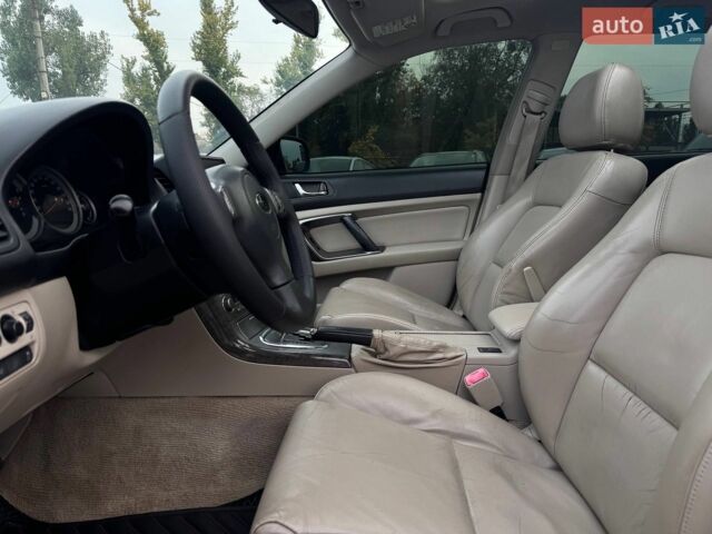 Синій Субару Аутбек, об'ємом двигуна 3 л та пробігом 282 тис. км за 7800 $, фото 11 на Automoto.ua