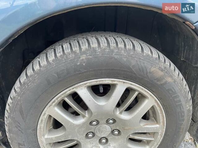 Синий Субару Аутбек, объемом двигателя 2.46 л и пробегом 200 тыс. км за 5199 $, фото 3 на Automoto.ua