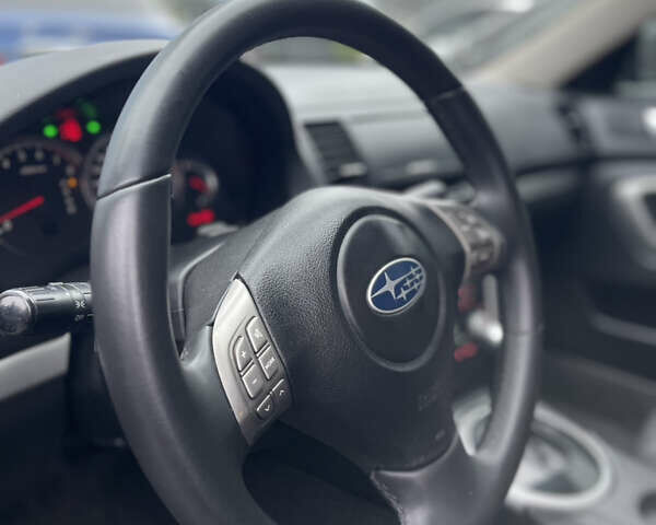 Синий Субару Аутбек, объемом двигателя 2.46 л и пробегом 128 тыс. км за 11400 $, фото 7 на Automoto.ua