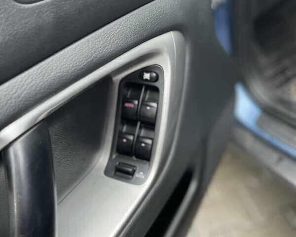 Синий Субару Аутбек, объемом двигателя 2.46 л и пробегом 128 тыс. км за 11400 $, фото 8 на Automoto.ua