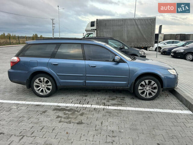 Синий Субару Аутбек, объемом двигателя 3 л и пробегом 263 тыс. км за 7800 $, фото 1 на Automoto.ua