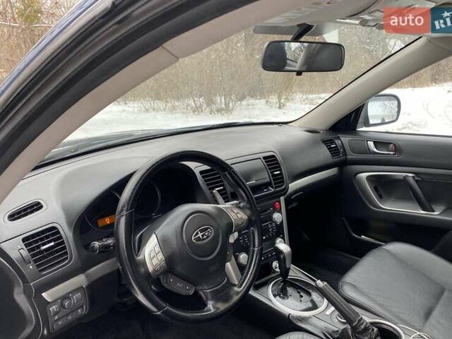 Синій Субару Аутбек, об'ємом двигуна 3 л та пробігом 205 тис. км за 8800 $, фото 16 на Automoto.ua