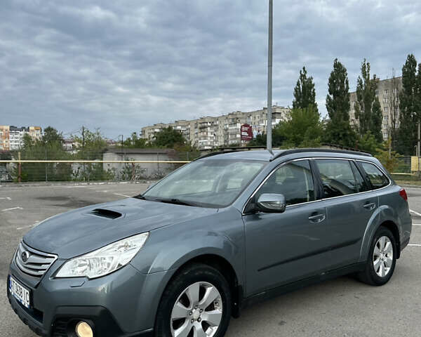 Синий Субару Аутбек, объемом двигателя 2 л и пробегом 294 тыс. км за 8500 $, фото 8 на Automoto.ua