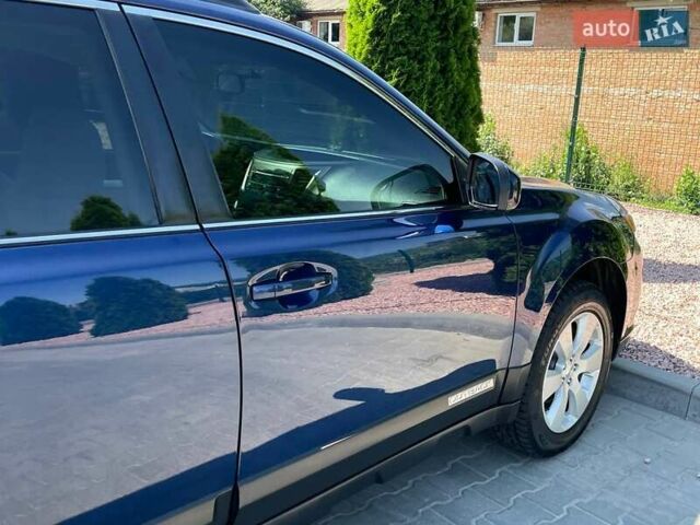 Субару Аутбек 2010 в Виннице на Automoto.ua Синий Субару Аутбек, объемом двигателя 2.46 л и пробегом 121 тыс. км за 9499 $, фото 41 на Automoto.ua