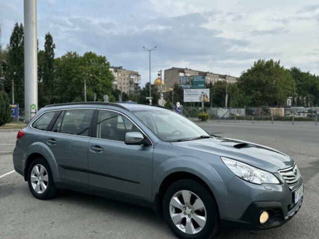 Синий Субару Аутбек, объемом двигателя 2 л и пробегом 294 тыс. км за 8500 $, фото 2 на Automoto.ua