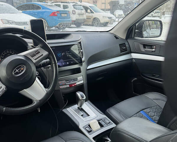 Синій Субару Аутбек, об'ємом двигуна 2.46 л та пробігом 230 тис. км за 8000 $, фото 9 на Automoto.ua
