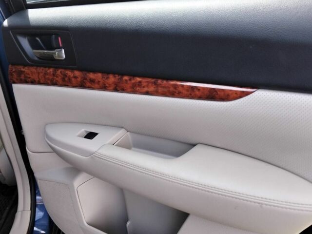 Синій Субару Аутбек, об'ємом двигуна 2.5 л та пробігом 250 тис. км за 10300 $, фото 8 на Automoto.ua