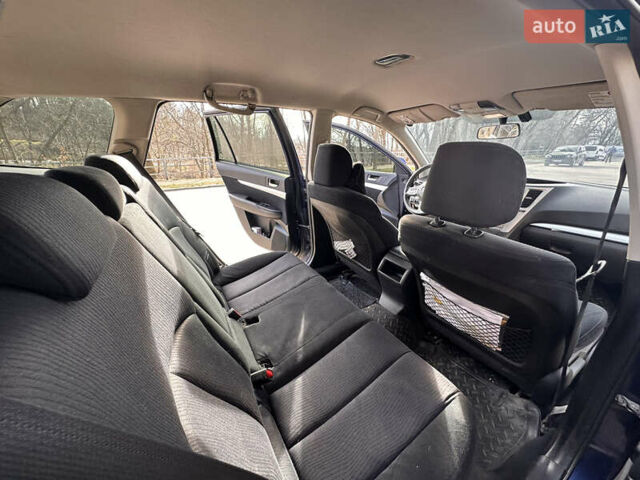 Синій Субару Аутбек, об'ємом двигуна 2.46 л та пробігом 270 тис. км за 8500 $, фото 4 на Automoto.ua