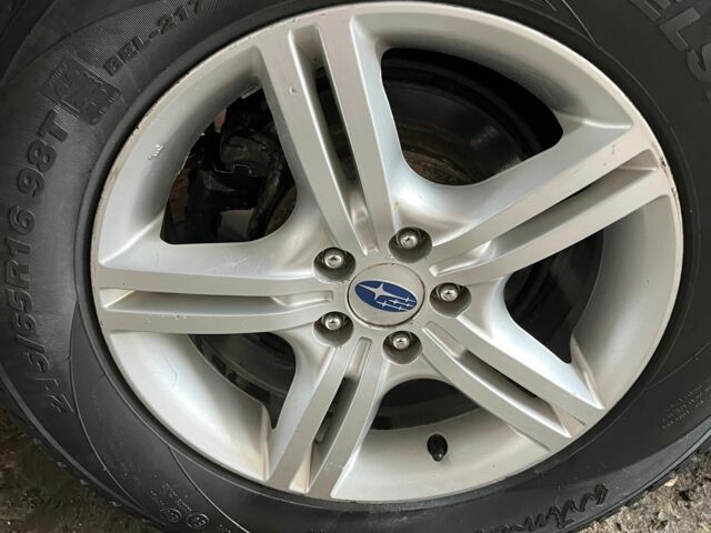 Синій Субару Аутбек, об'ємом двигуна 2 л та пробігом 300 тис. км за 9000 $, фото 6 на Automoto.ua