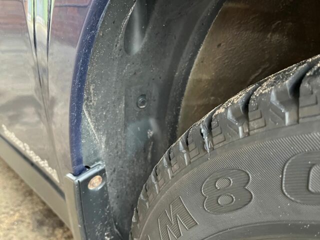 Синій Субару Аутбек, об'ємом двигуна 2 л та пробігом 300 тис. км за 9000 $, фото 5 на Automoto.ua