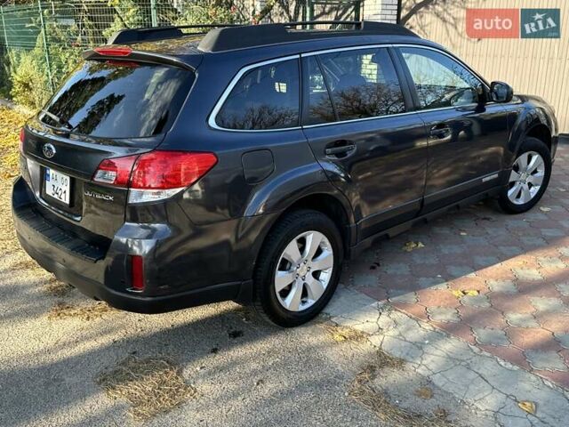 Синий Субару Аутбек, объемом двигателя 2.46 л и пробегом 175 тыс. км за 7500 $, фото 3 на Automoto.ua