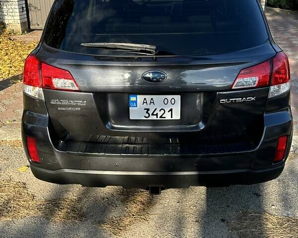 Синий Субару Аутбек, объемом двигателя 2.46 л и пробегом 175 тыс. км за 9200 $, фото 5 на Automoto.ua