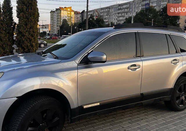 Синий Субару Аутбек, объемом двигателя 2.5 л и пробегом 184 тыс. км за 8500 $, фото 6 на Automoto.ua