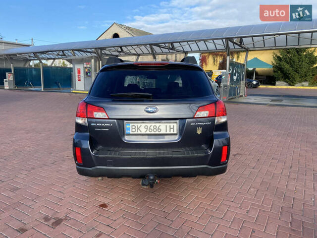 Синій Субару Аутбек, об'ємом двигуна 2.46 л та пробігом 293 тис. км за 8400 $, фото 4 на Automoto.ua