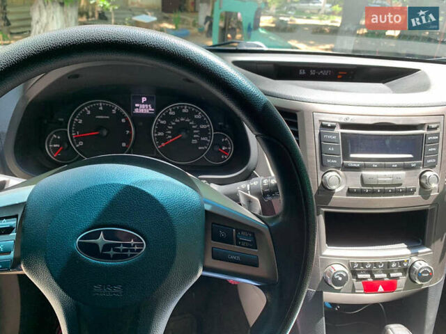 Синий Субару Аутбек, объемом двигателя 2.5 л и пробегом 208 тыс. км за 10900 $, фото 4 на Automoto.ua