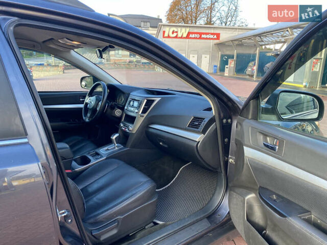 Синій Субару Аутбек, об'ємом двигуна 2.46 л та пробігом 293 тис. км за 8400 $, фото 18 на Automoto.ua