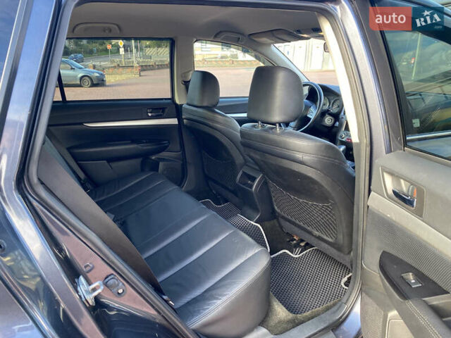 Синій Субару Аутбек, об'ємом двигуна 2.46 л та пробігом 293 тис. км за 8400 $, фото 14 на Automoto.ua